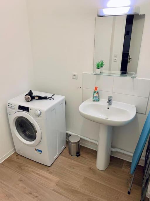 Pourquoi Notre T3 Avec Parking Est Pour Vous ? Apartman Lille Kültér fotó