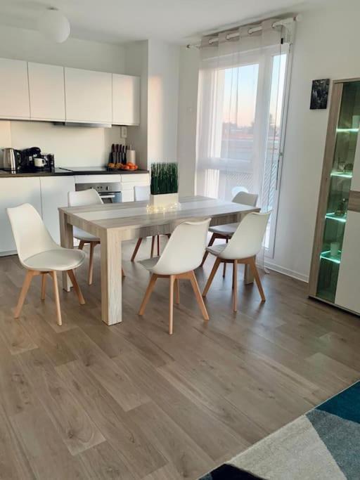 Pourquoi Notre T3 Avec Parking Est Pour Vous ? Apartman Lille Kültér fotó